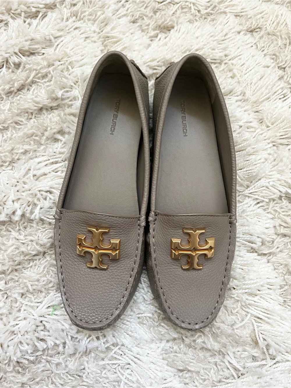 Like New— Tory Burch French Gray Leather Loafers with Gold Logo Accent Size 8